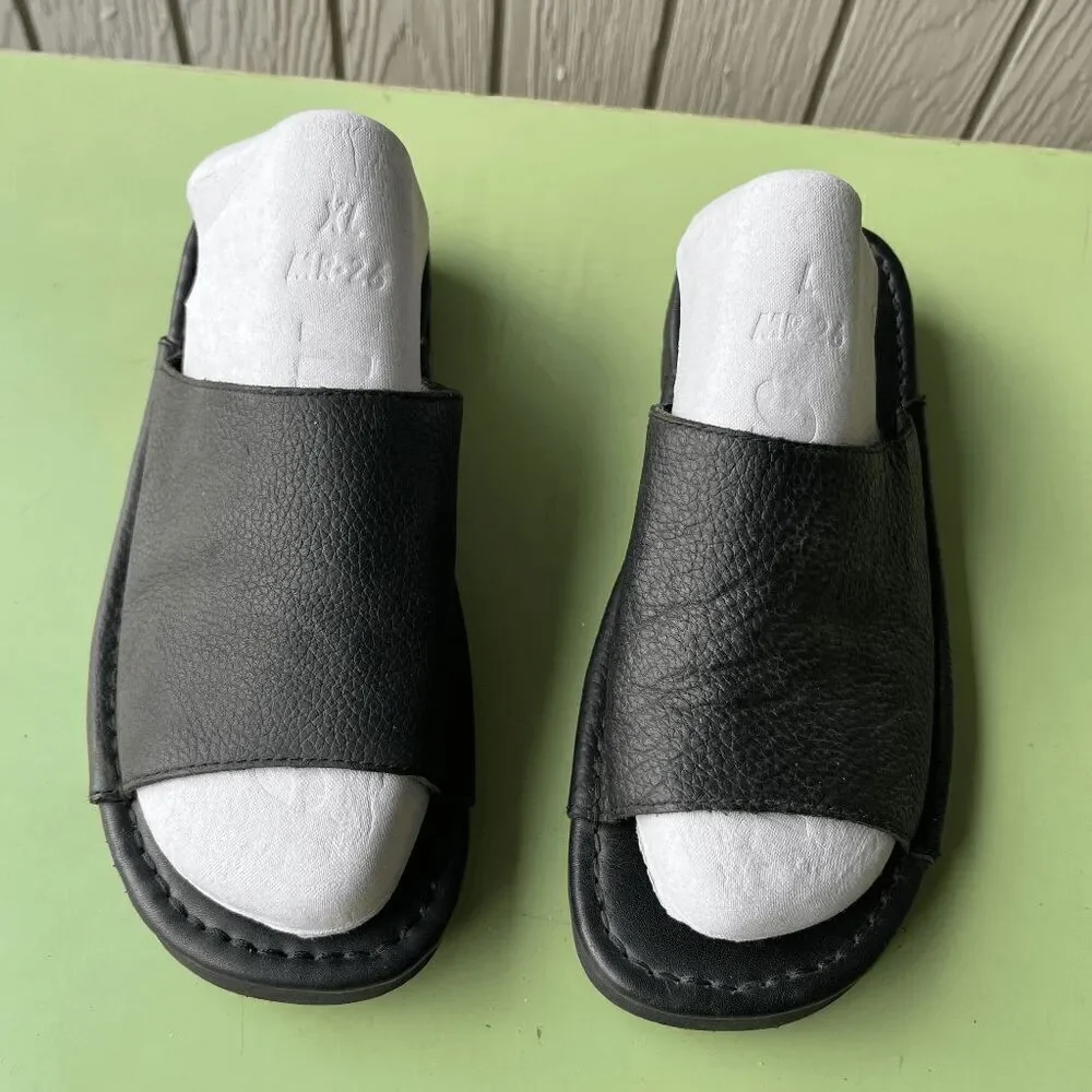 Tommy Bahama San Emilio Black Leather Sandals | Men’s Size 8 (Women’s 9.5–10)